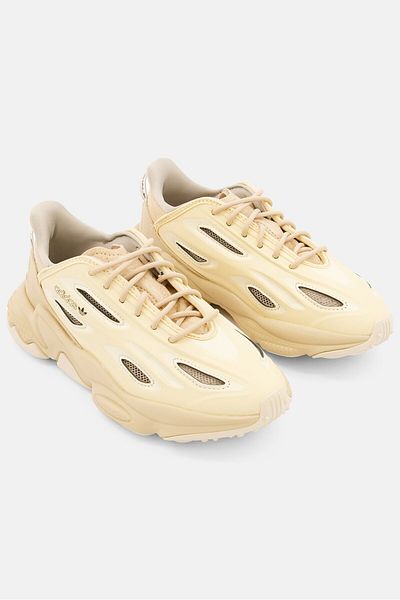 adidas Kids Boy Ozeego Celox Lace Up Closed Toe Sports Shoes, Tan Combo