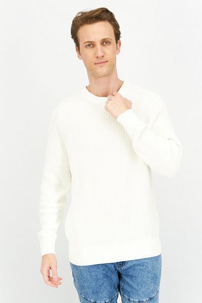 CELIO Men Crew Neck Knitted Long Sleeves Sweater, Off White