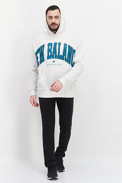 New Balance Men Oversized Fit Long Sleeve Outdoor Sweatshirt, Light Grey