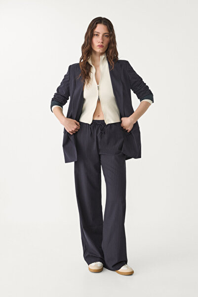 Stradivarius Dökümlü ve çizgili pantolon