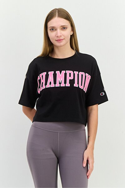 Champion تي شيرت نسائي رياضي بأكمام قصيرة للخارج، مجموعة باللون الأسود