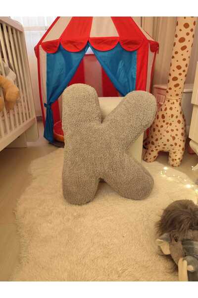 pufftable Pernă decorativă cu litera K din pluș, țesătură gri deschis, dimens...