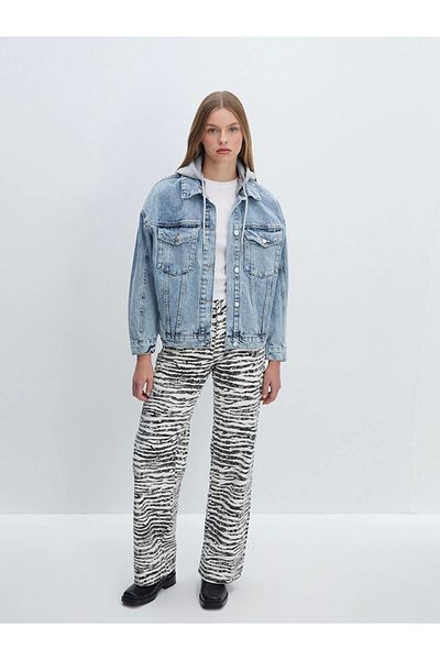 LC Waikiki Jachetă de jeans oversize cu glugă pentru femei