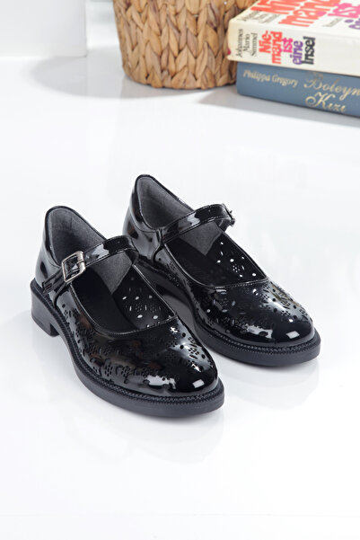 EYLÜLDEN MODA SHOES Eylülden Moda Shoes Жіночі лофери з дірочками