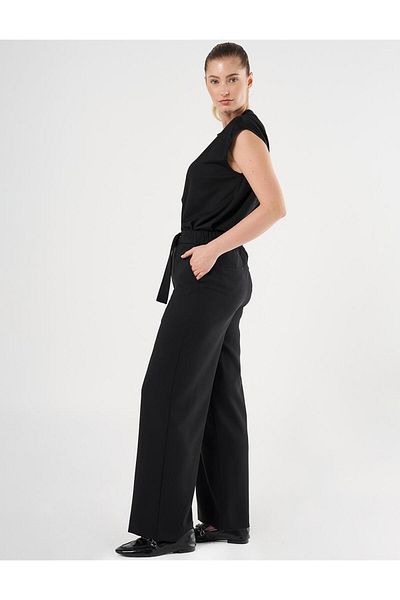 Kayra Metal Buckle Detailed High Waist Trousers Black