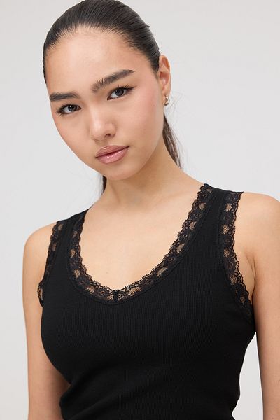Addax V-Neck Undershirt with Lace Collar A1603