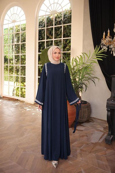 Nissra Ankanoor Navy Blue Abaya με κέντημα με μανίκια Medine Silk φόρεμα Anka255060