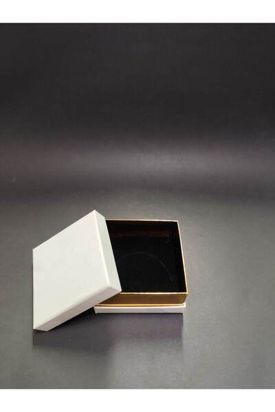 BURAKKUTU Çift Kapaklı Beyaz Sert Karton Kelepçe&Bilezik Kutusu 40 Adettir içi süngerlidir 9x9cm yükseklik 4.5