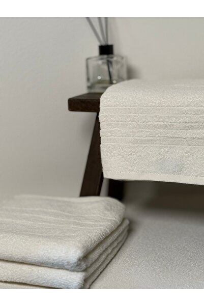 Lumia Studio طقم مناشف لليدين والوجه من القطن بنسبة 100% من لوميا مكون من قطعتين باللون البيج الفاخر مقاس 50 × 80 سم