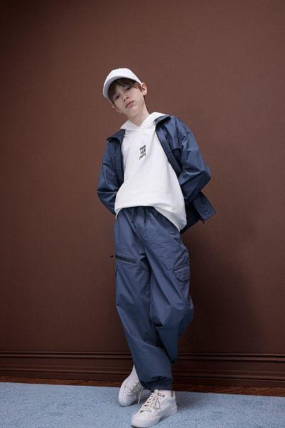 DeFacto Jungen-Weste mit Kapuze und Stickerei D8487a825sp