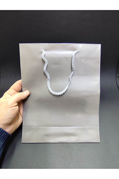 BURAKKUTU Karton Çanta Gri renk Büyük ipli Çanta 24 adettir boy:25cm en:21cm körük boyu:8cm dir