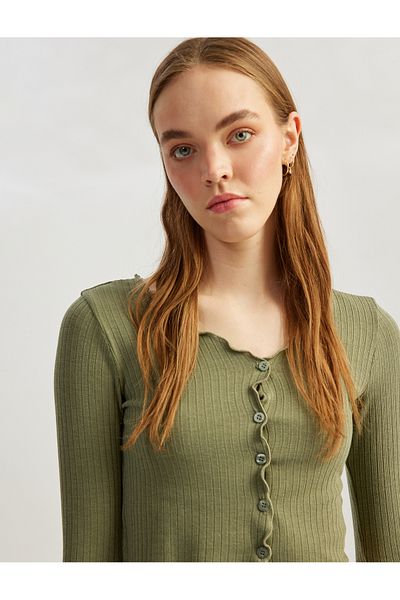 Koton Buttoned Long Sleeve Crew Neck Crop Slim Fit T-Shirt