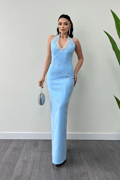 giyimmasalı Rochie de seara cu decolteu cu detaliu din tesatura Atlas - BEBE BLUE