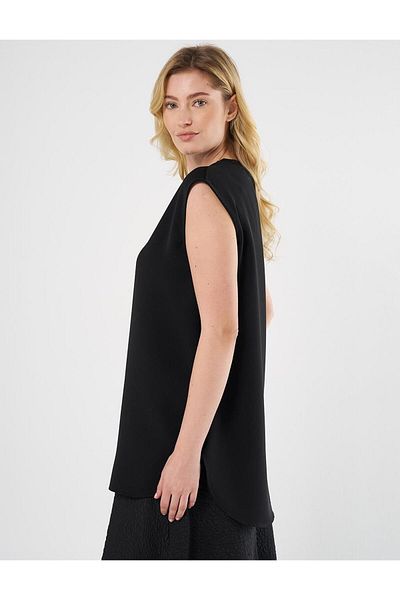 KYR Black Sleeveless T-Shirt
