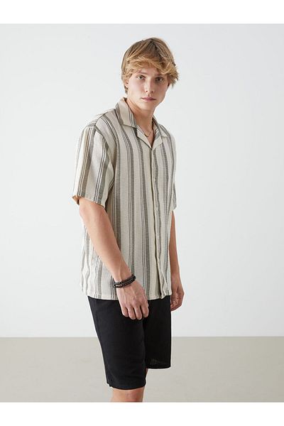 LC Waikiki Ανδρικό κοντομάνικο ριγέ πουκάμισο New Season Regular Fit - S57601Z8
