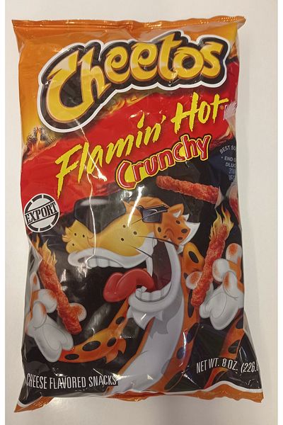 Pringles Flamin Hot Crunchy Chips - 226.8 Gr.