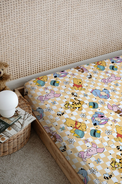 Tuğba Kuğu Baskılı Düz Çarşaf - Cartoon Serisi - Winnie The Pooh Pattern
