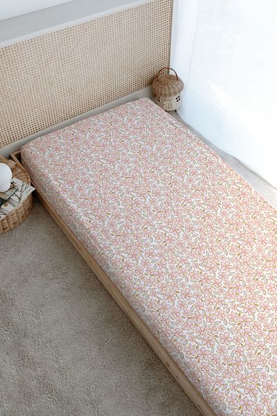 Tuğba Kuğu Printed Flat Sheet - Iconic Series - Pink Flowers