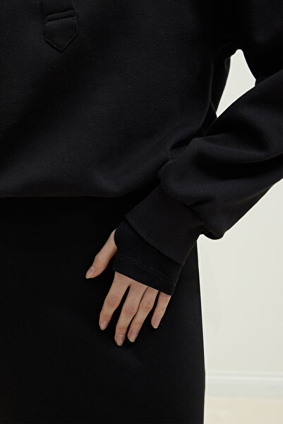 Suud Collection Black Mimi Gold Buttoned Sweatshirt