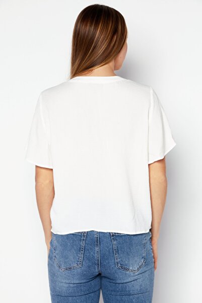 Vince Camuto Women V Neck Short Sleeve Plain Top, White