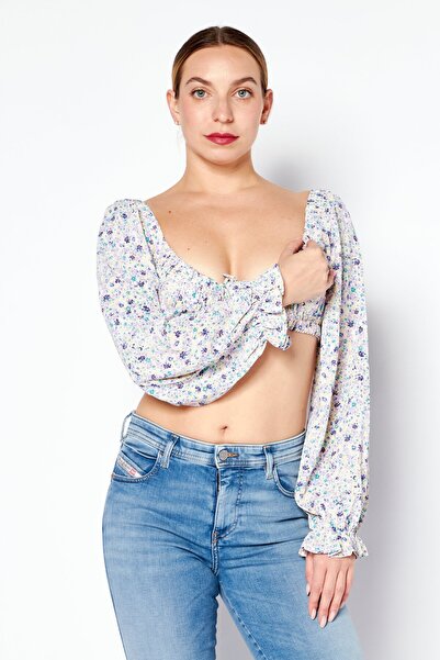 Love Triangle Women Queen Anne Neckline Long Sleeve Floral Print Blouse, Lilac