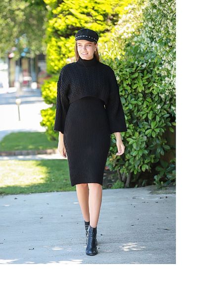 NY MODA Costum de tricotaj negru tricotat elastic - bretele groase și guler înalt - set de 2 ESR-683