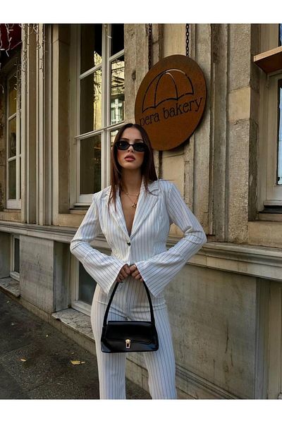 ALLEYTA Women's Single Button Detailed Short Jacket Pants Double Striped Suit