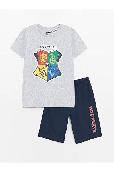 LC Waikiki طقم بيجامة للأولاد بأكمام قصيرة ورقبة دائرية باللون الرمادي من LCW...