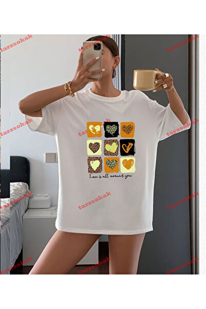 Tarzsokak Тениска с леопардов принт „Love Is All“