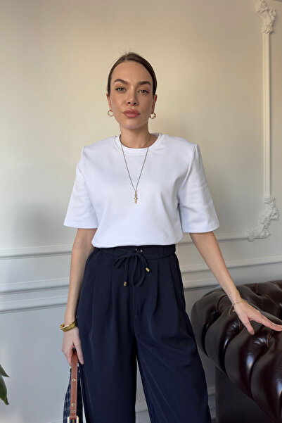 MAGARDE Първокласна бяла тениска с подплата на раменете