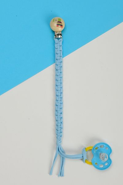 e&f Store Hand Knitted Natural Wooden Pacifier Holder - Elephant - Blue