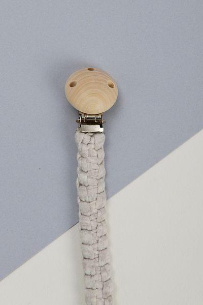 e&f Store Hand Knitted Natural Wooden Pacifier Holder - Plain - Gray
