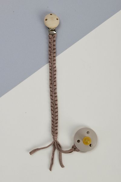 e&f Store Hand Knitted Natural Wooden Pacifier Holder - Plain - Brown