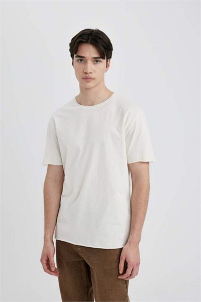 DeFacto Kurzärmliges Basic-T-Shirt mit normaler Passform und Rundhalsausschnitt B7755ax24sm