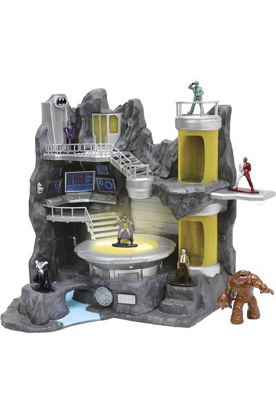 Simba Jada Batman Pestera Lui Batman