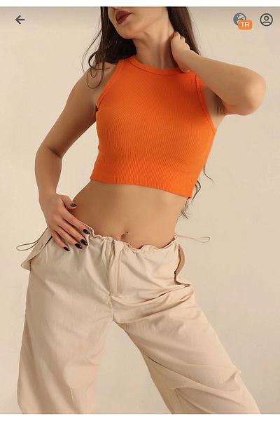 Rabi Shine Rabi Shine Crop Athlete