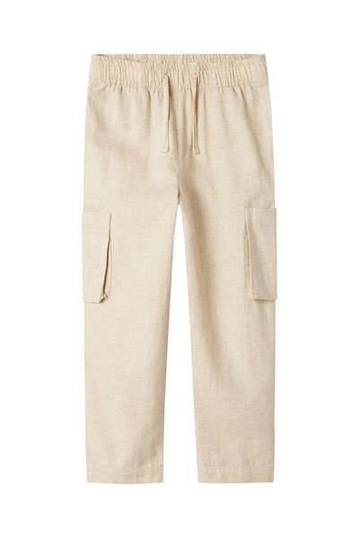 Name it Hose Loose Fit Jeans sitzen bequem an der Hüfte und haben eine weite Beinform