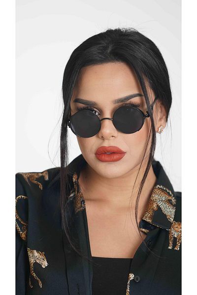 TomyHelf Oval Black Unisex Sunglasses