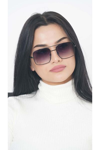 TomyHelf Women's Black Gradient Sunglasses - Rectangle and Frame Design