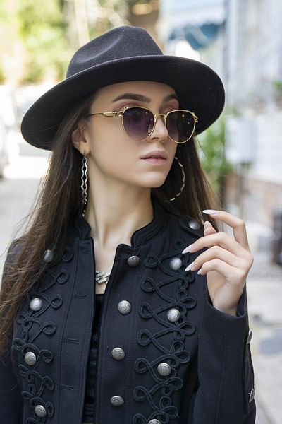 TomyHelf Oval Black Unisex Sunglasses