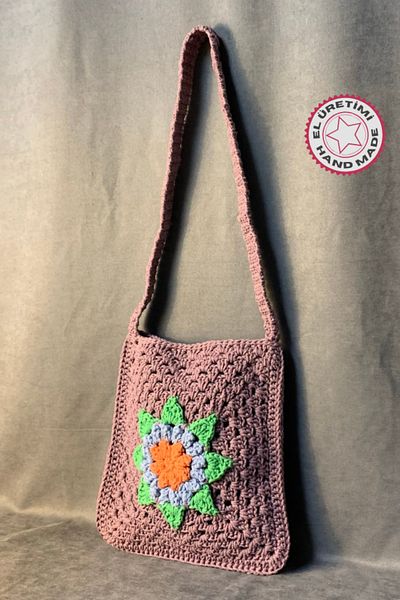 Uretti - Geantă de cruce cu motiv trandafir tricotat manual Emine 9106 - Dusty Rose