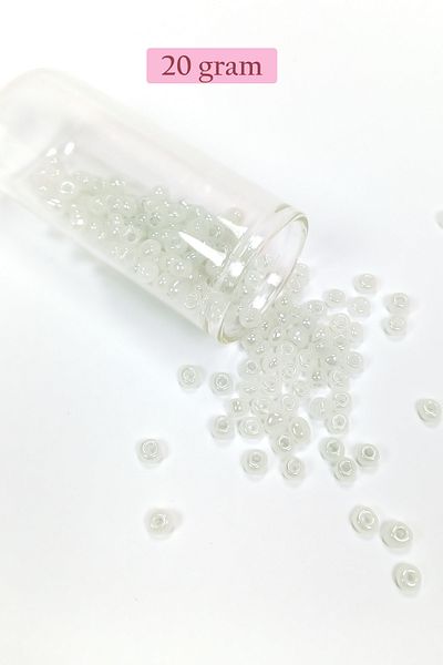 STUMBANNG Cast Glass Sand Beads Large Size (6/0) 4 mm - 20 Grams - Pearl White - Bnc081
