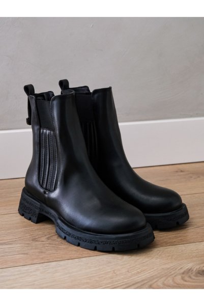 Munshoes Chelsea Black Women's Boots