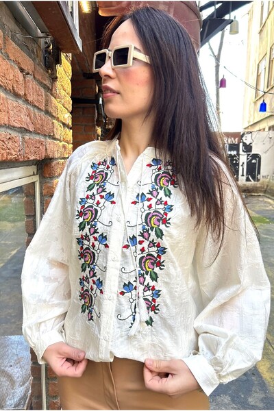 Ateilerdijle Vintage Crew Neck Cross Stitch Rose Embroidery Laser Burning Fabric Detailed Button up Blouse