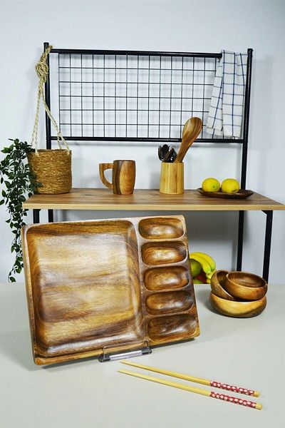 SepetçiBaba Multi-Purpose 6-Compartment Acacia Presentation Plate