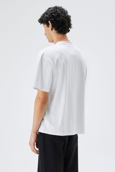 IAMNOTBASIC Λευκό μπλουζάκι Jeff