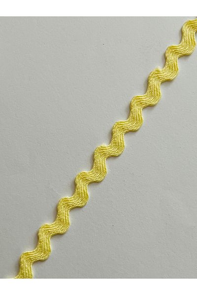 Öztürk Water Stone, Decorative Strip. 1cm X 5 Meters. The Pale Yellow.