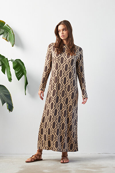 Bipantolon Γυναικείο μακρυμάνικο φόρεμα με μισό ζιβάγκο με κάθετο στριφτό σχέδιο