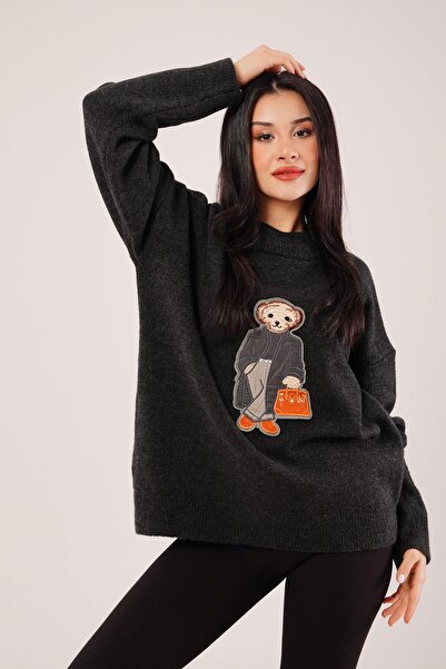 Hipo Trend Panda Vezena Oversize kroj Crni džemper