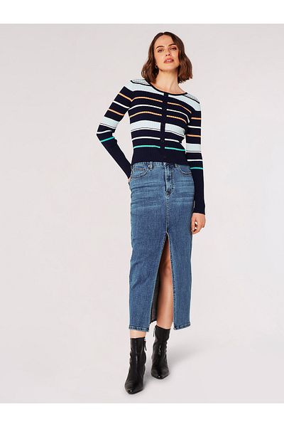 Apricot Pullover mit Zierknöpfen und Streifen